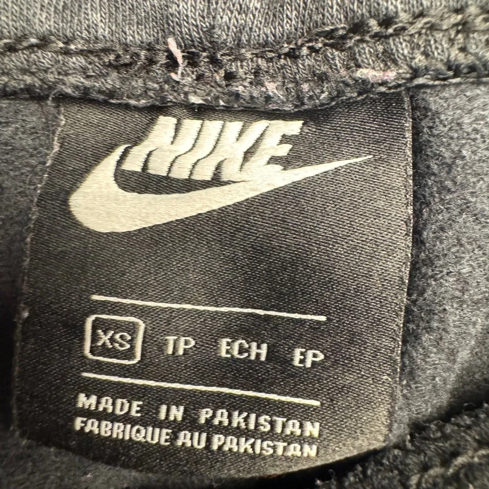 Nike‎ Mens Sportswear Club Fleece Joggers Black XS Sweatpants Cuffed Graphic